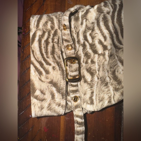 Burberry Pale Taupe Astrakhan Print Long-sleeve Brand tag missing. Size SM. EUC - Picture 14 of 16